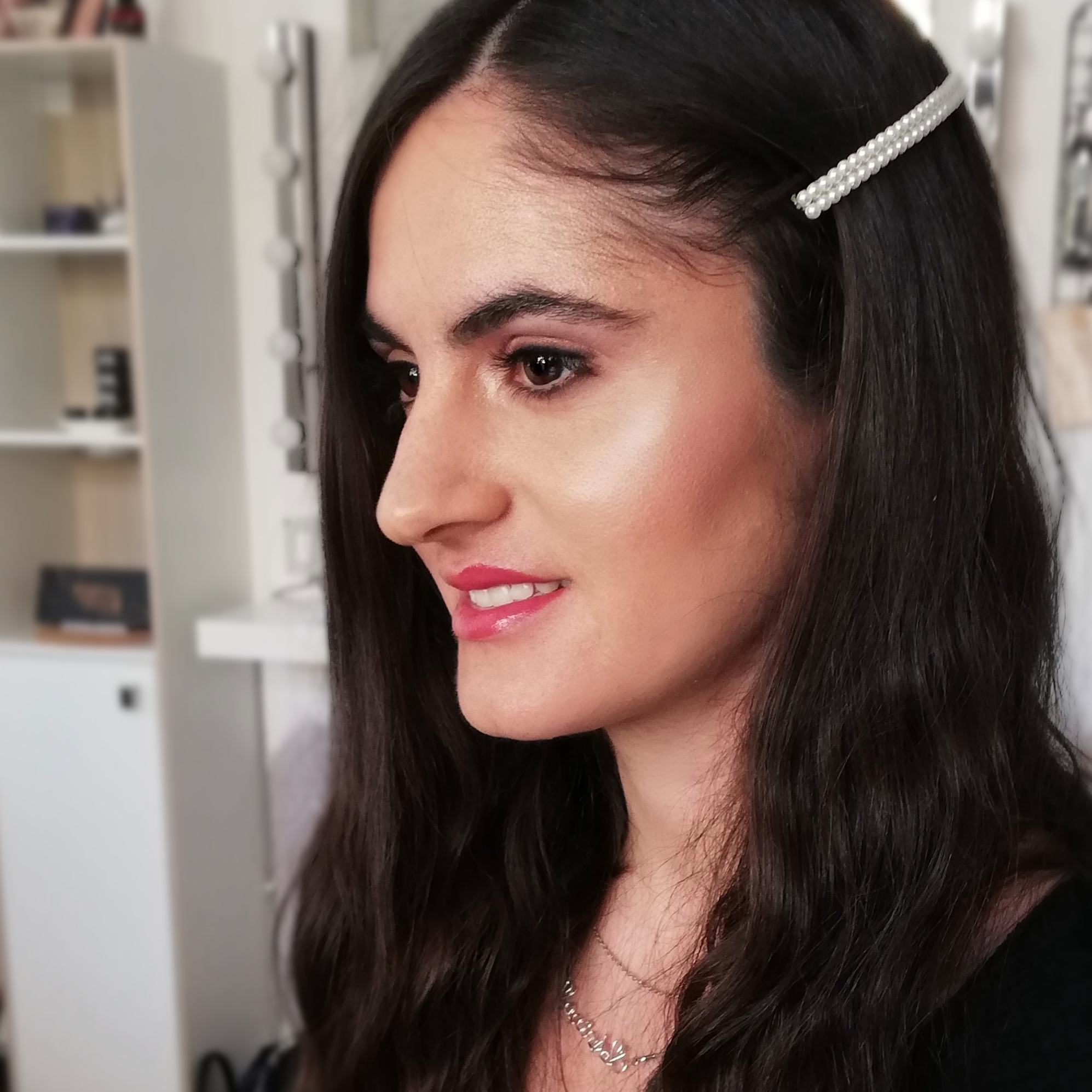 Michela Zitoli Make Up Artist • Truccatrice Modena • Trucco Sposa, Acconciatura, Trucco Correttivo • Portfolio • Corsi di Trucco Michela Zitoli Make Up Artist • Truccatrice Modena • Trucco Sposa, Acconciatura, Trucco Correttivo • Portfolio • Corsi di Trucco