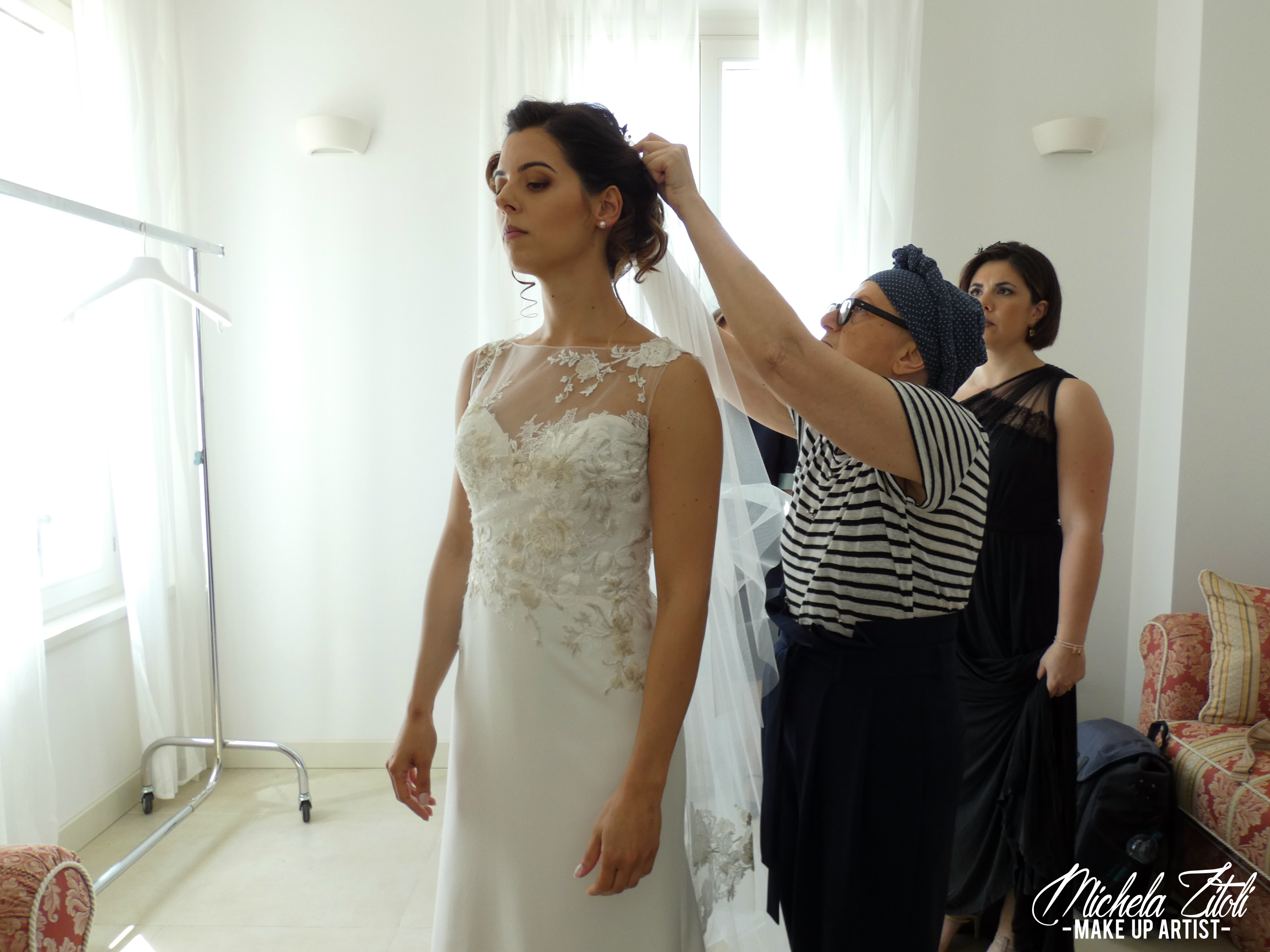 Michela Zitoli Make Up Artist • Truccatrice Modena • Trucco Sposa, Trucco Fotografico, Trucco Correttivo • Portfolio • Corsi di Trucco Michela Zitoli Make Up Artist • Truccatrice Modena • Trucco Sposa, Trucco Fotografico, Trucco Correttivo • Portfolio • Corsi di Trucco