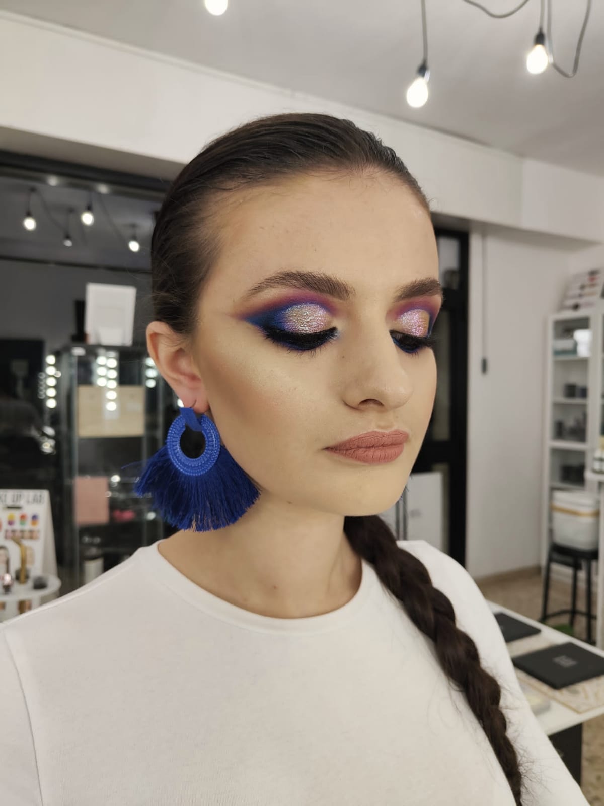 Scopri il corso di trucco professionale avanzato di Pencil Technique e Gel Technique della Scuola di Trucco Professionale di Modena. Scopri il corso di trucco professionale avanzato di Pencil Technique e Gel Technique della Scuola di Trucco Professionale di Modena.